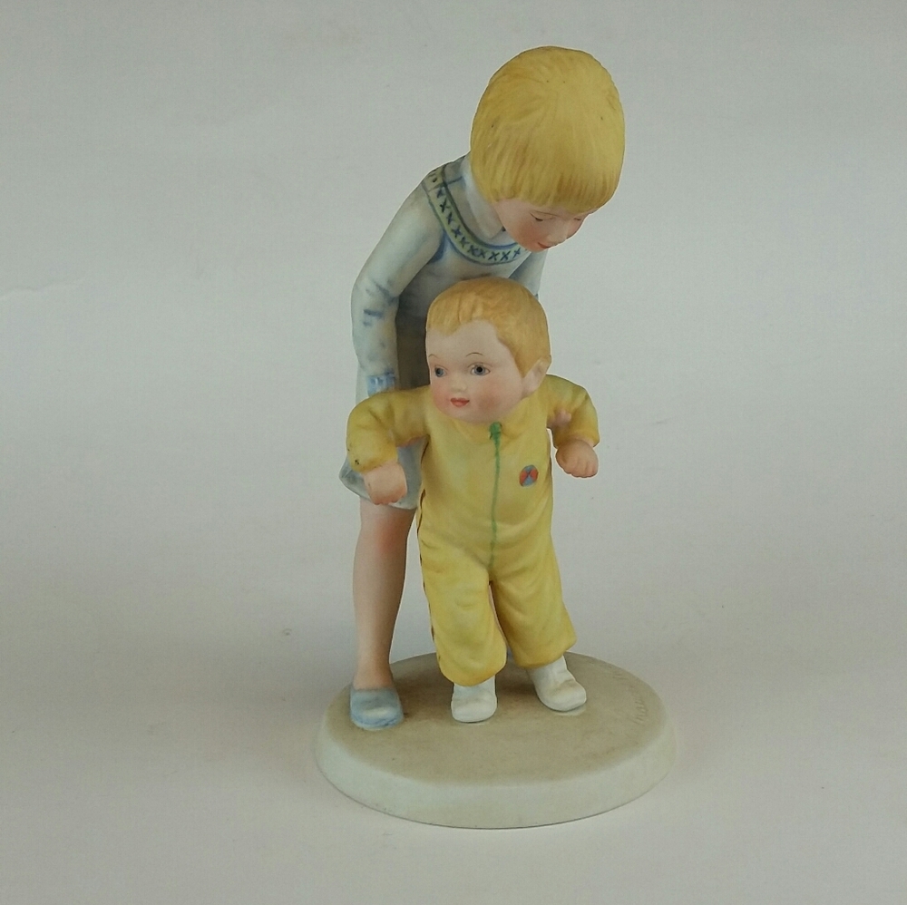 VTG 1980 Frances Hook Helping Hands Figurine